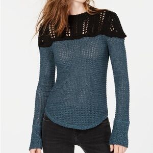 Free People knit top. Size small/petite